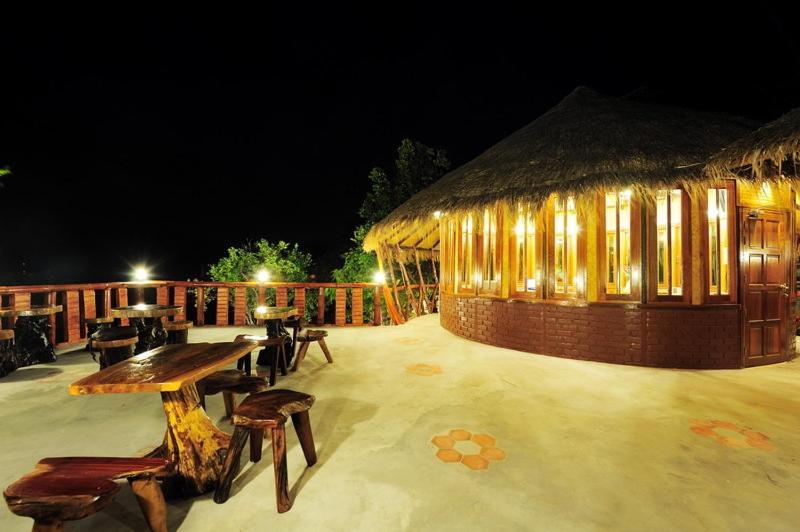 Phuphaya Seaview Resort - Adult Only Phi Phi Don Exteriér fotografie