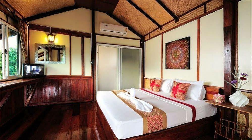 Phuphaya Seaview Resort - Adult Only Phi Phi Don Exteriér fotografie